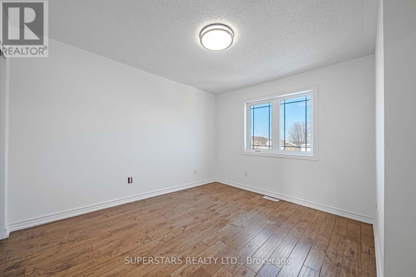 99 Roseheath Drive, Vaughan, Ontario L6A 2B7 - Photo 10 - N12796326