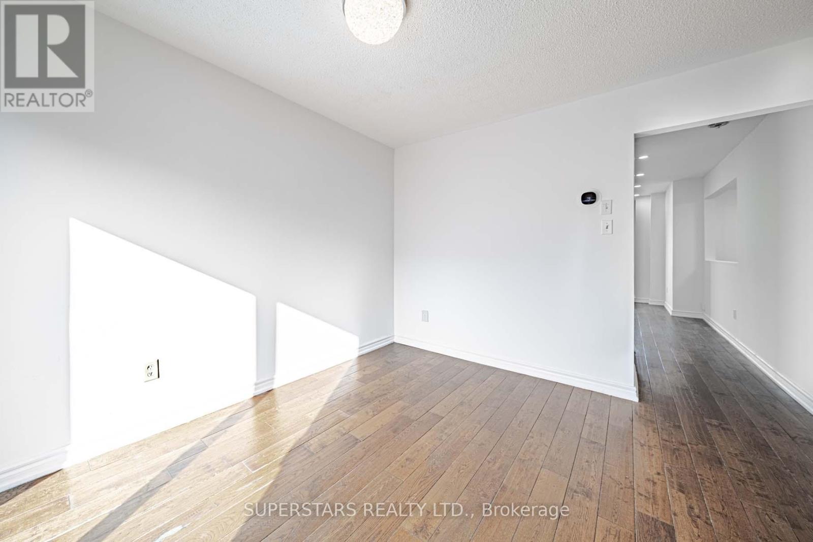 99 Roseheath Drive, Vaughan, Ontario L6A 2B7 - Photo 8 - N12796326