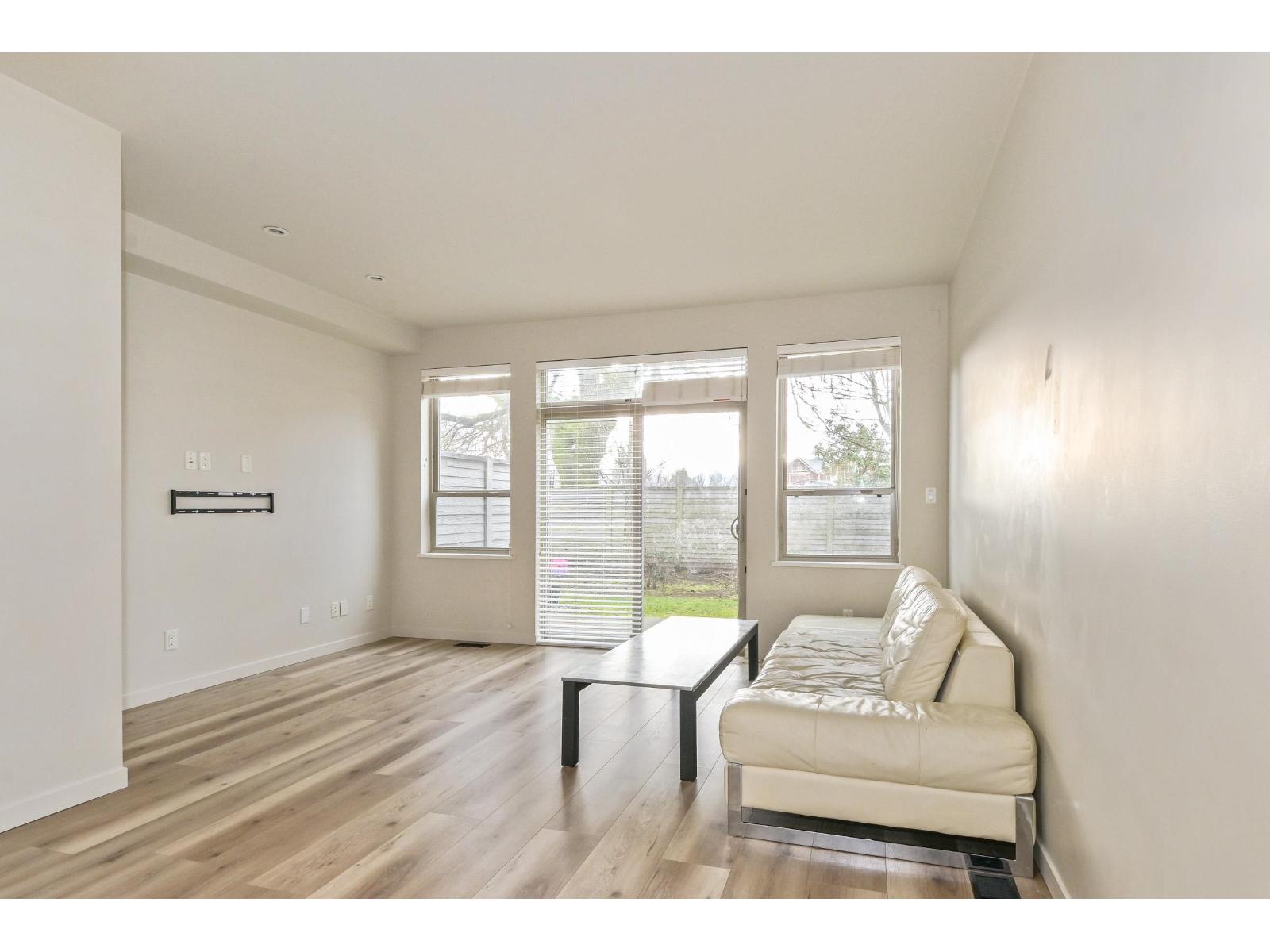 Unknown Address, , - Photo 3 - R3090959