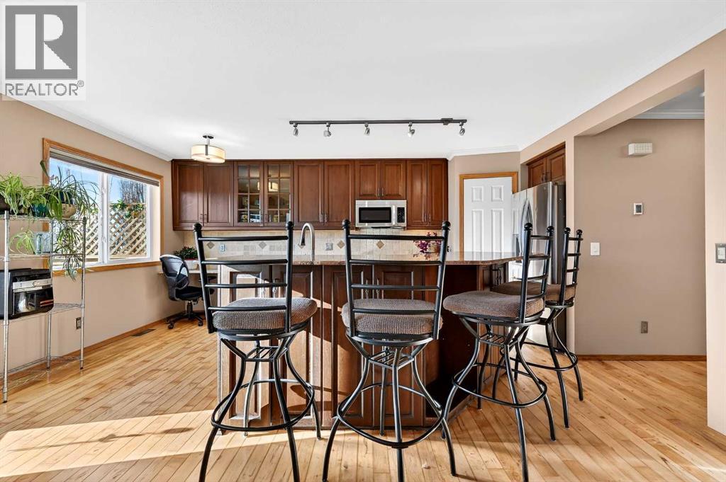 30 Tuscarora Way Nw, Calgary, Alberta  T3L 2H1 - Photo 6 - A2280592