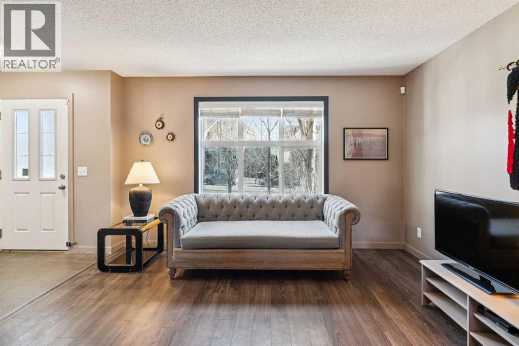 43 Sunset Road, Cochrane, Alberta  T4C 0W3 - Photo 4 - A2286348