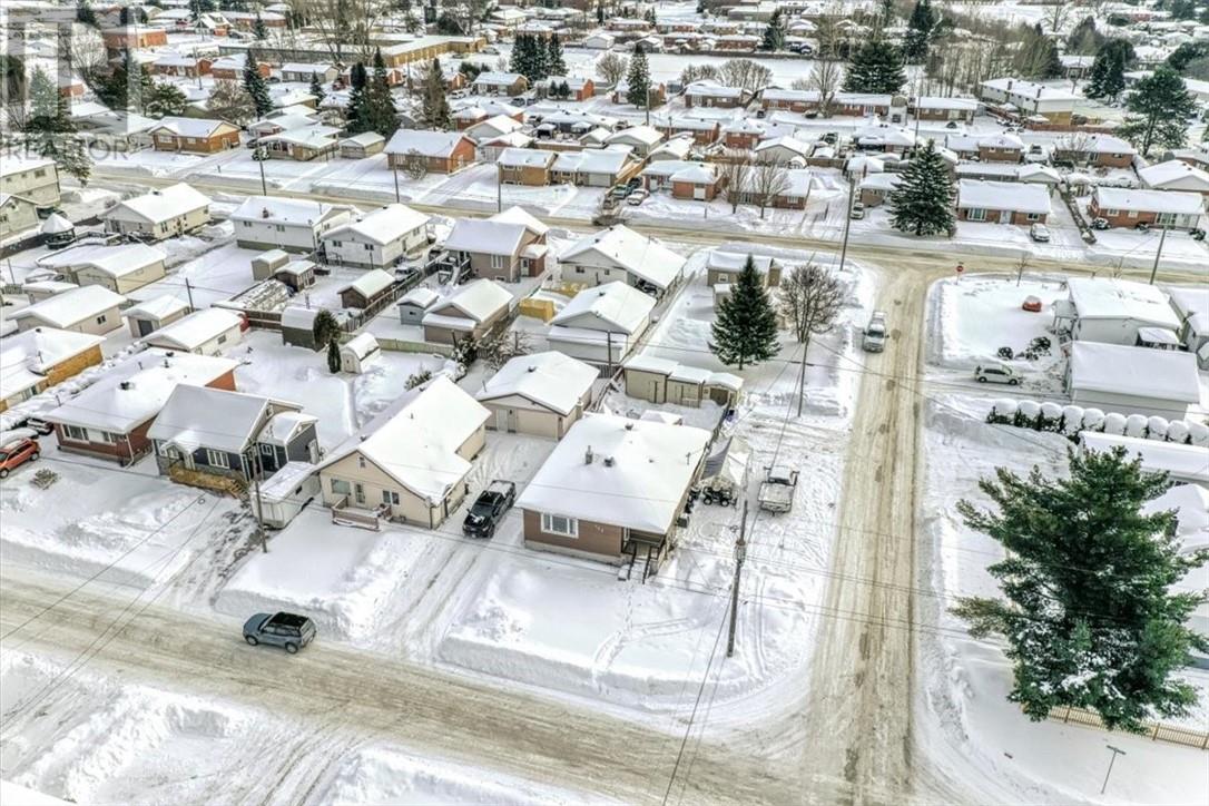 154 Charette Avenue, Chelmsford, Ontario  P0M 1L0 - Photo 3 - 2126213