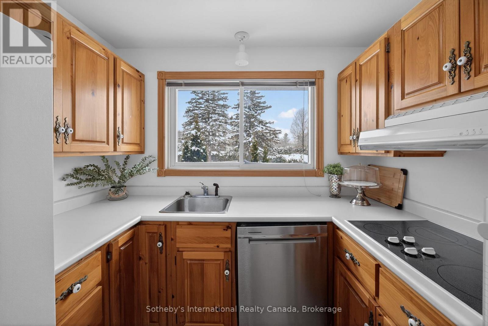 1420 Tiny Beaches Road N, Tiny, Ontario L9M 0H3 - Photo 13 - S12796382