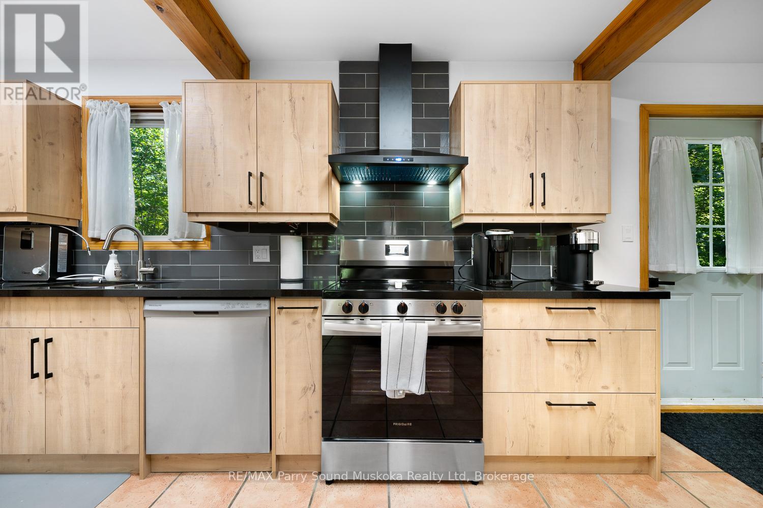 113 Bayview Drive, Carling, Ontario  P0G 1G0 - Photo 12 - X12796376