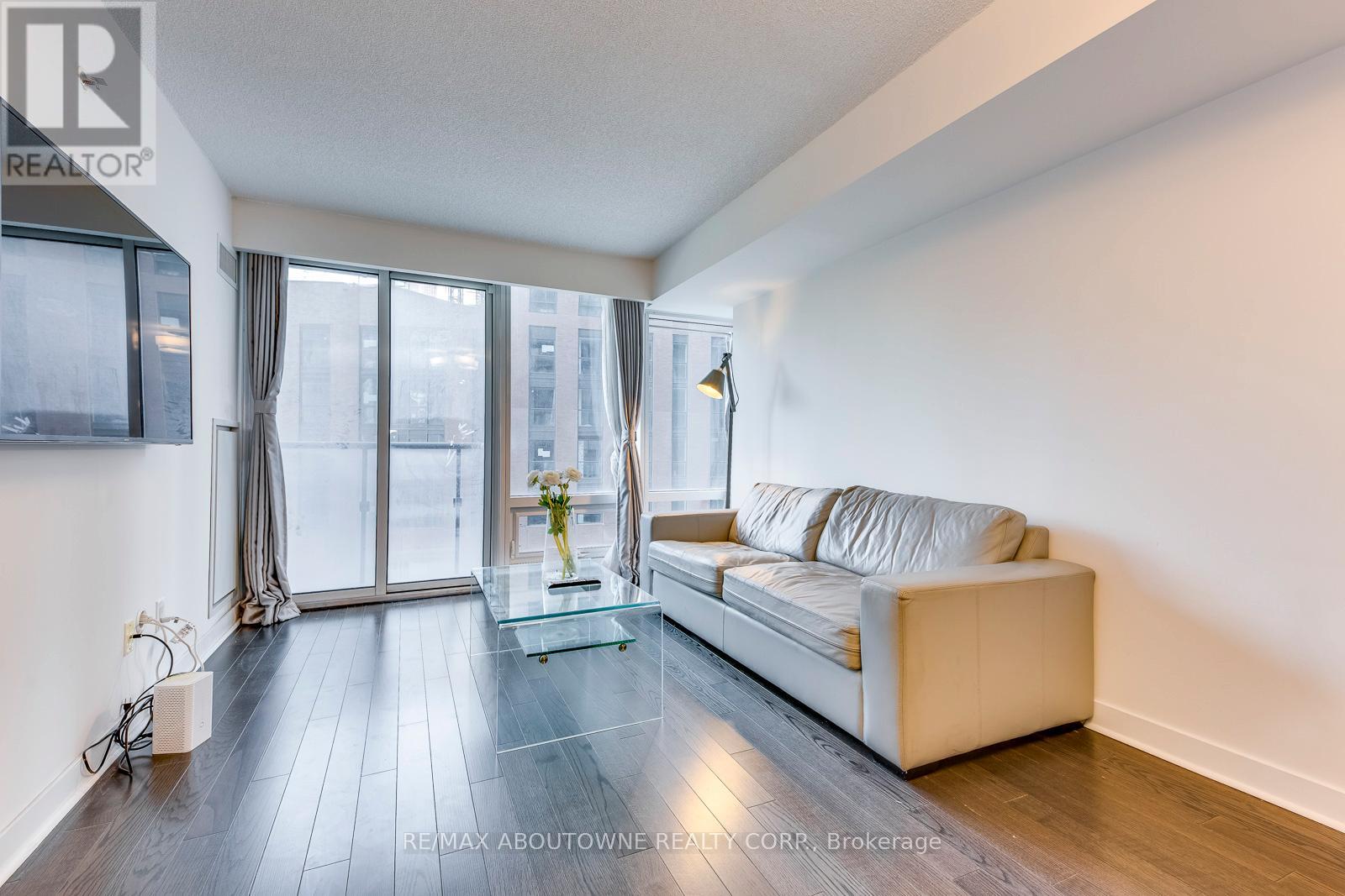 406 - 295 Adelaide Street W, Toronto, Ontario  M5V 1P7 - Photo 10 - C12796316