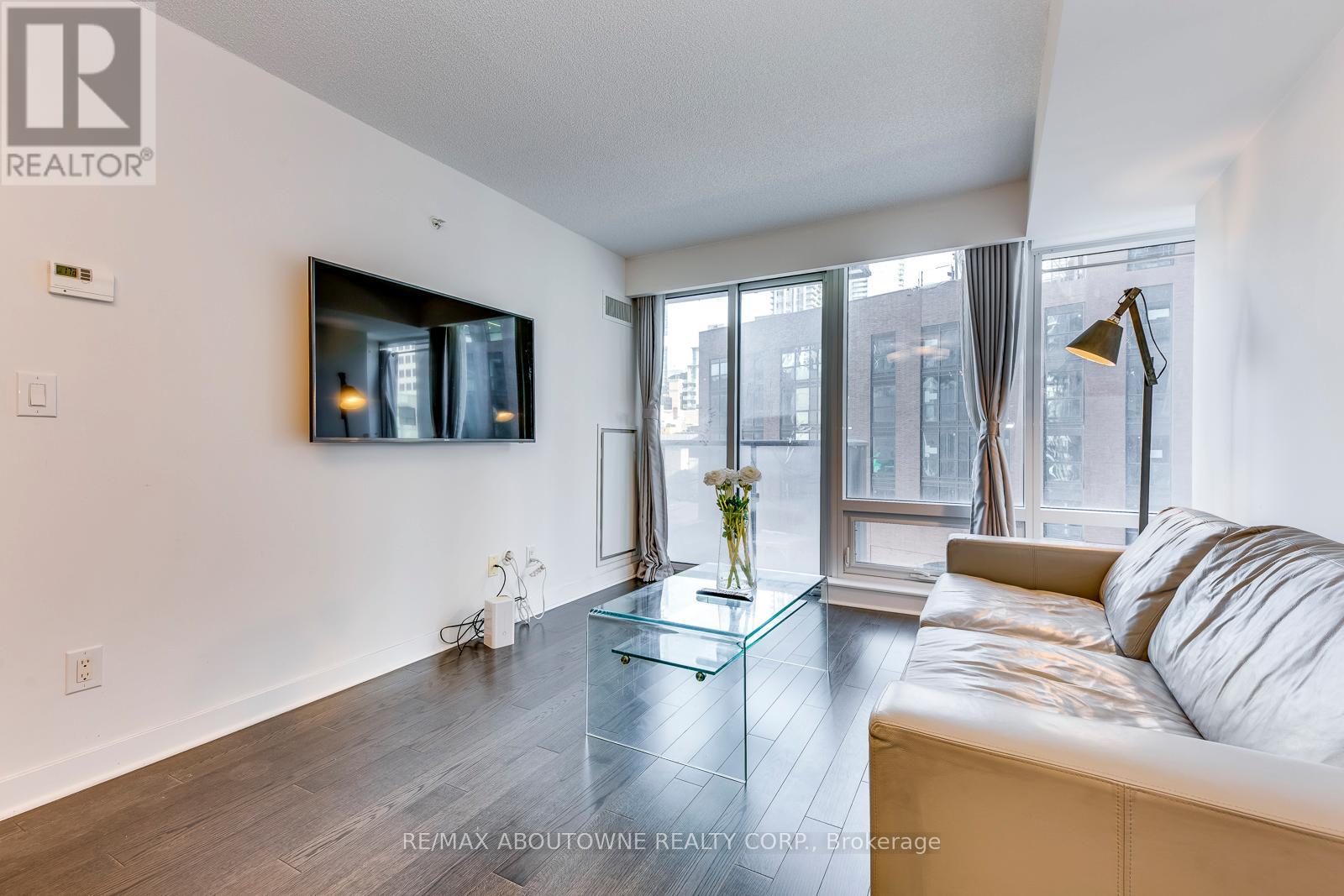 406 - 295 Adelaide Street W, Toronto, Ontario  M5V 1P7 - Photo 11 - C12796316