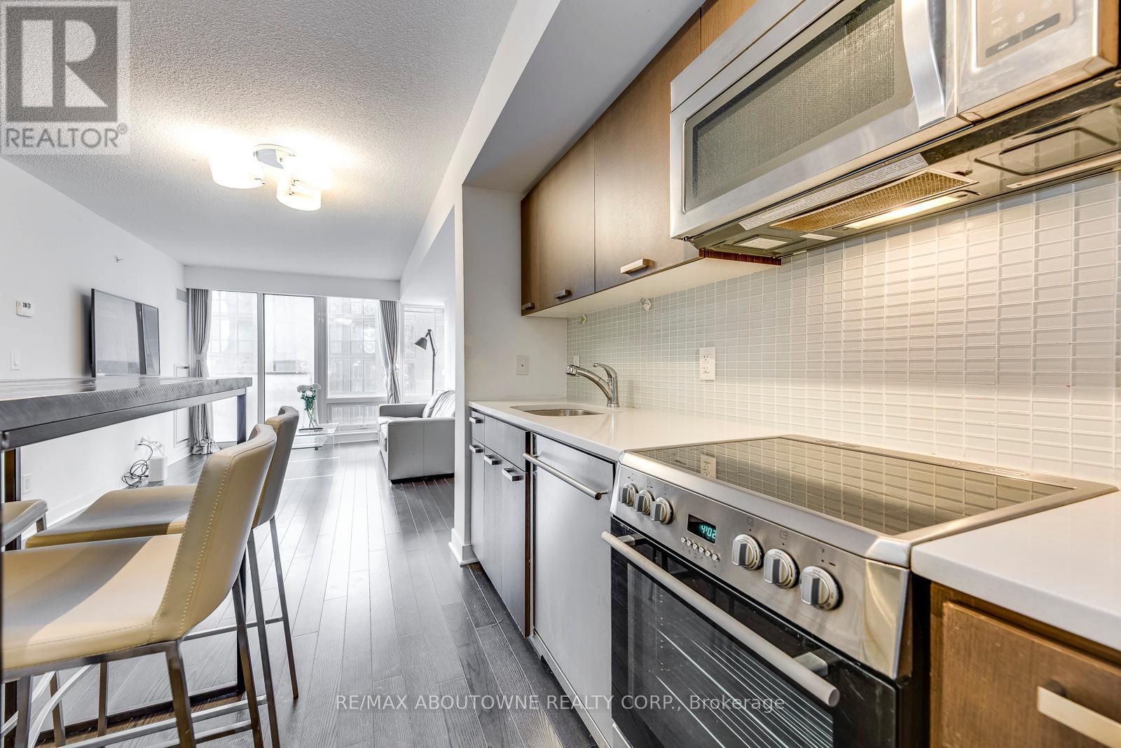 406 - 295 Adelaide Street W, Toronto, Ontario  M5V 1P7 - Photo 23 - C12796316