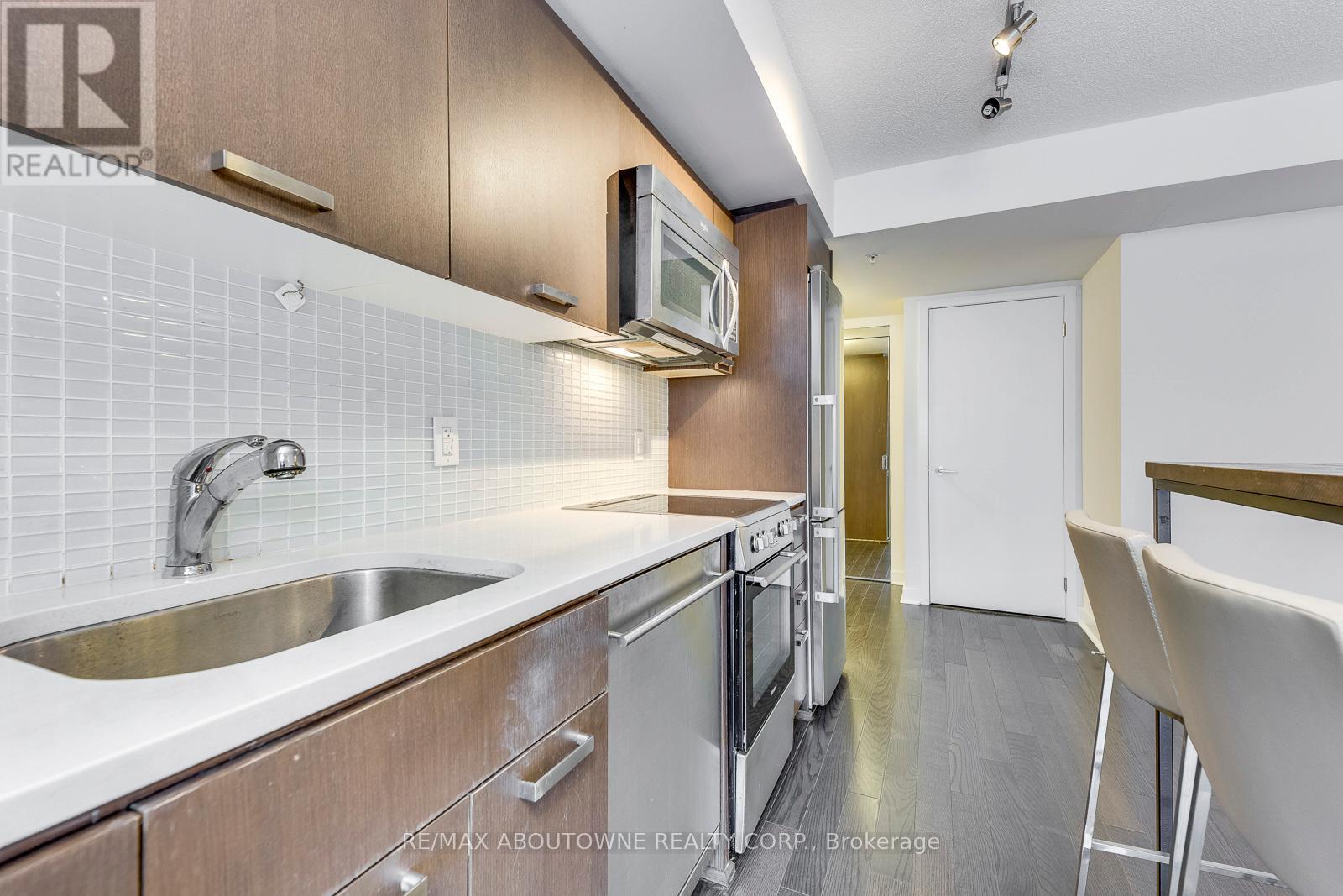 406 - 295 Adelaide Street W, Toronto, Ontario  M5V 1P7 - Photo 20 - C12796316