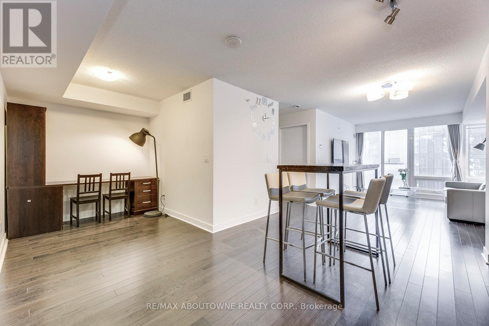 406 - 295 Adelaide Street W, Toronto, Ontario  M5V 1P7 - Photo 6 - C12796316