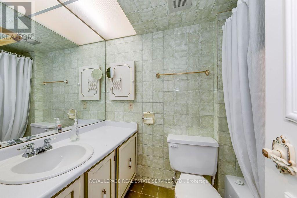 105 - 965 Inverhouse Drive, Mississauga, Ontario  L5J 4B4 - Photo 15 - W12792612