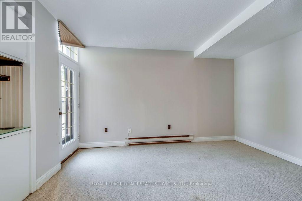 105 - 965 Inverhouse Drive, Mississauga, Ontario  L5J 4B4 - Photo 6 - W12792612