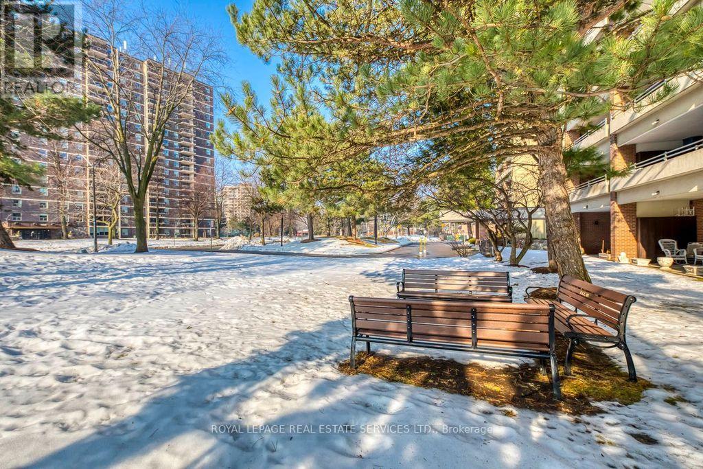 105 - 965 Inverhouse Drive, Mississauga, Ontario  L5J 4B4 - Photo 19 - W12792612