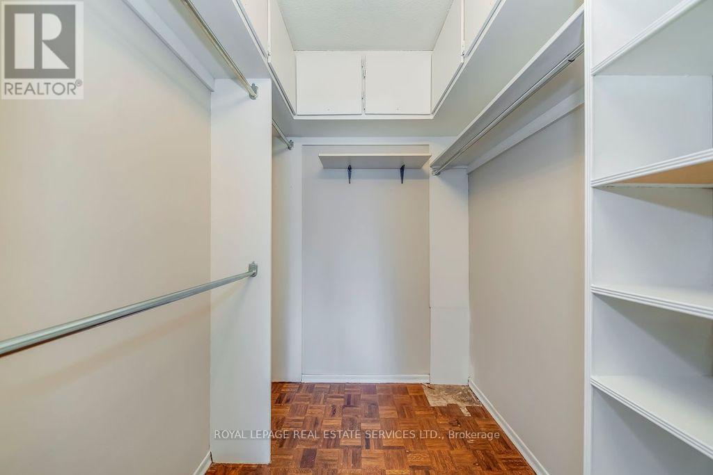 105 - 965 Inverhouse Drive, Mississauga, Ontario  L5J 4B4 - Photo 13 - W12792612