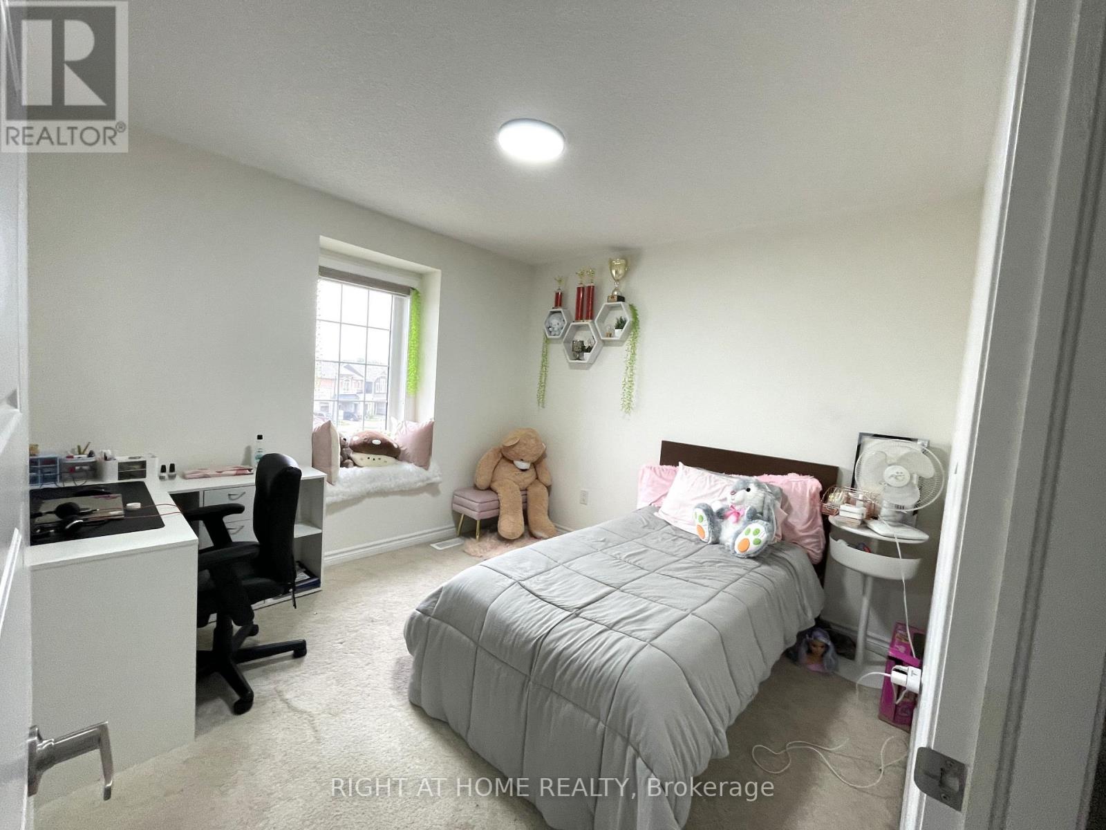 21 - 1222 Rose Way, Milton, Ontario  L9E 1P2 - Photo 14 - W12588270