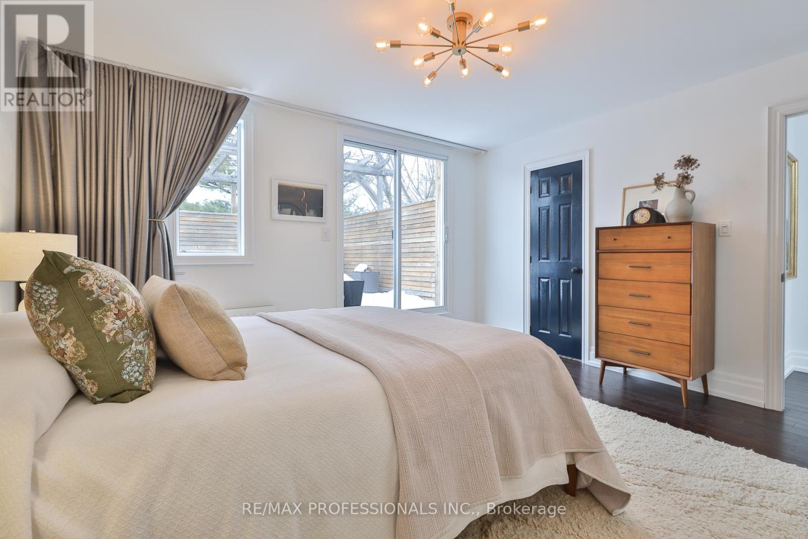 18 Constance Street, Toronto, Ontario  M6R 1S4 - Photo 31 - W12792090