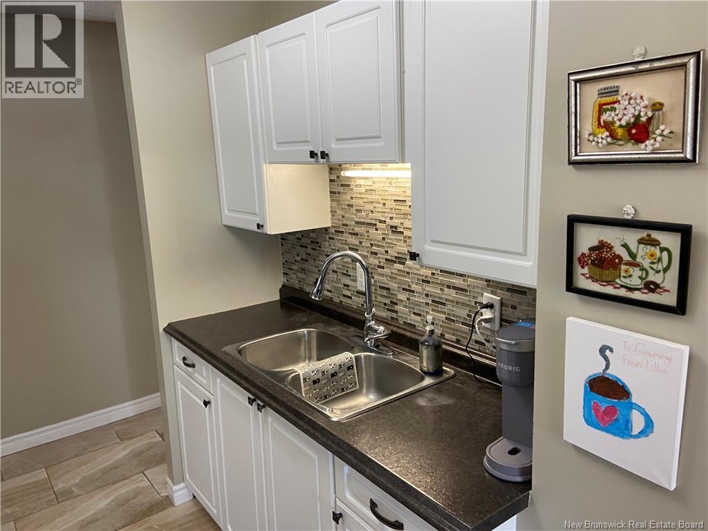 310 Woodward Avenue Unit# 715, Saint John, New Brunswick  E2K 2L1 - Photo 5 - NB133640