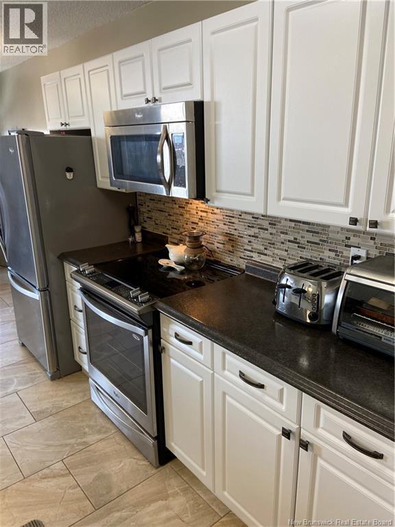 310 Woodward Avenue Unit# 715, Saint John, New Brunswick  E2K 2L1 - Photo 3 - NB133640