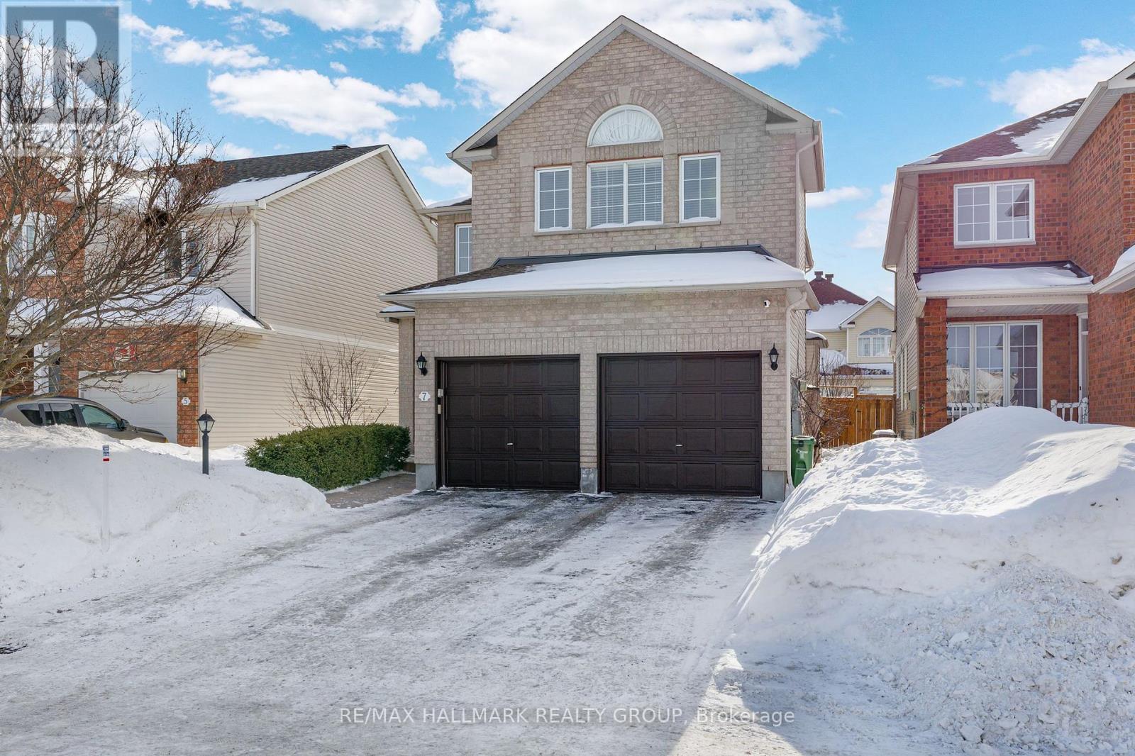 7 Rodeo Drive, Ottawa, Ontario  K2J 4Z3 - Photo 2 - X12796354