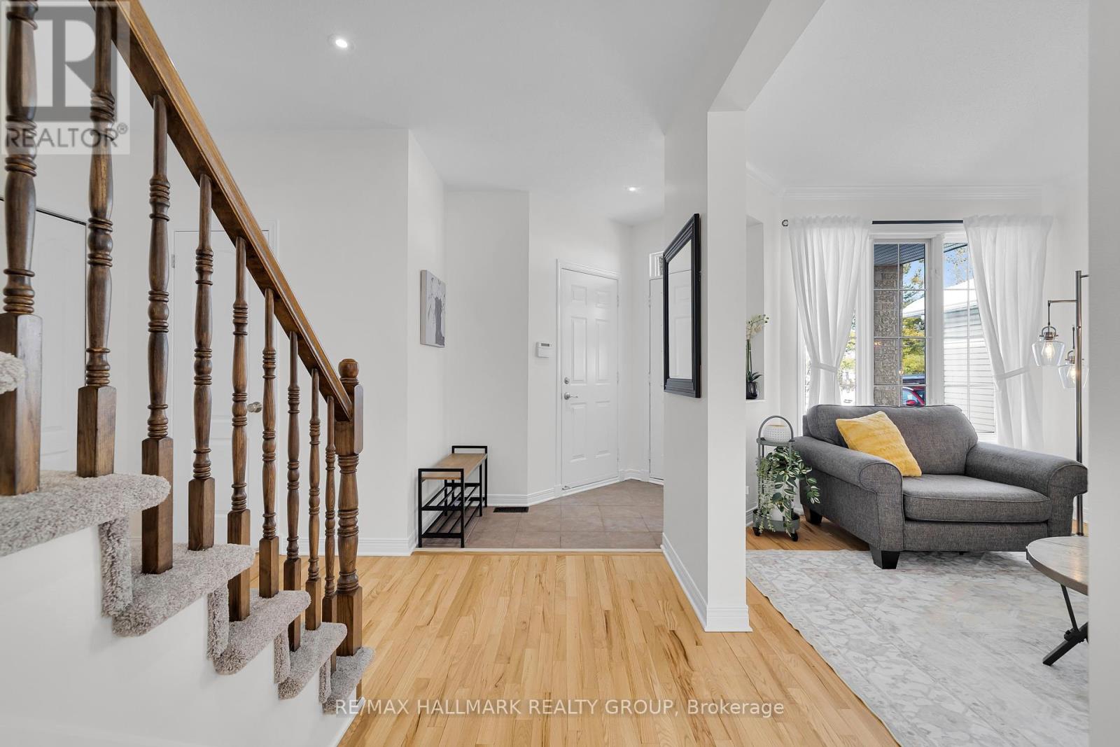 7 Rodeo Drive, Ottawa, Ontario  K2J 4Z3 - Photo 4 - X12796354