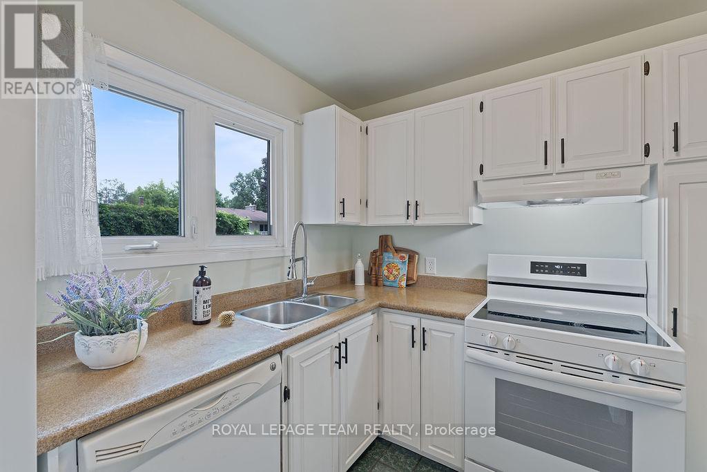 123 Abbeyhill Drive, Ottawa, Ontario  K2L 1H4 - Photo 14 - X12796378