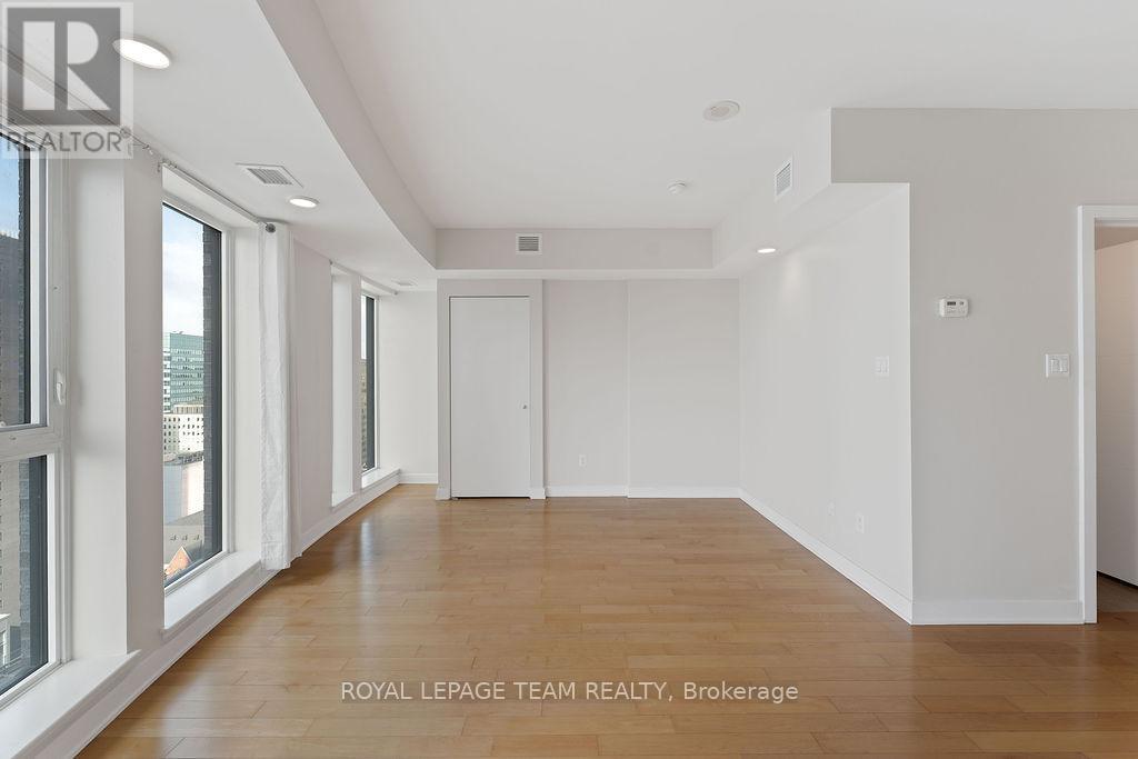 1904 - 40 Nepean Street, Ottawa, Ontario  K2P 0X5 - Photo 16 - X12796394