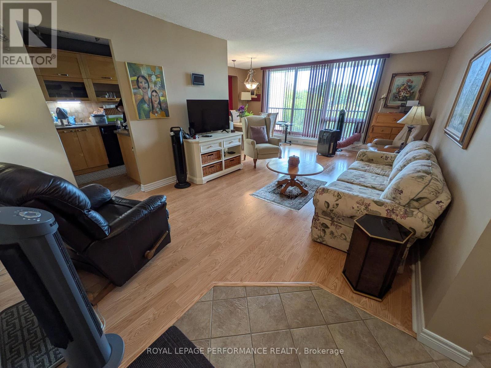 309 - 665 Bathgate Drive, Ottawa, Ontario  K1K 3Y4 - Photo 11 - X12796400