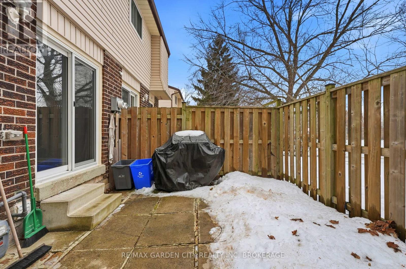 29 - 2 Weiden Street, St. Catharines, Ontario  L2M 6W5 - Photo 24 - X12796344