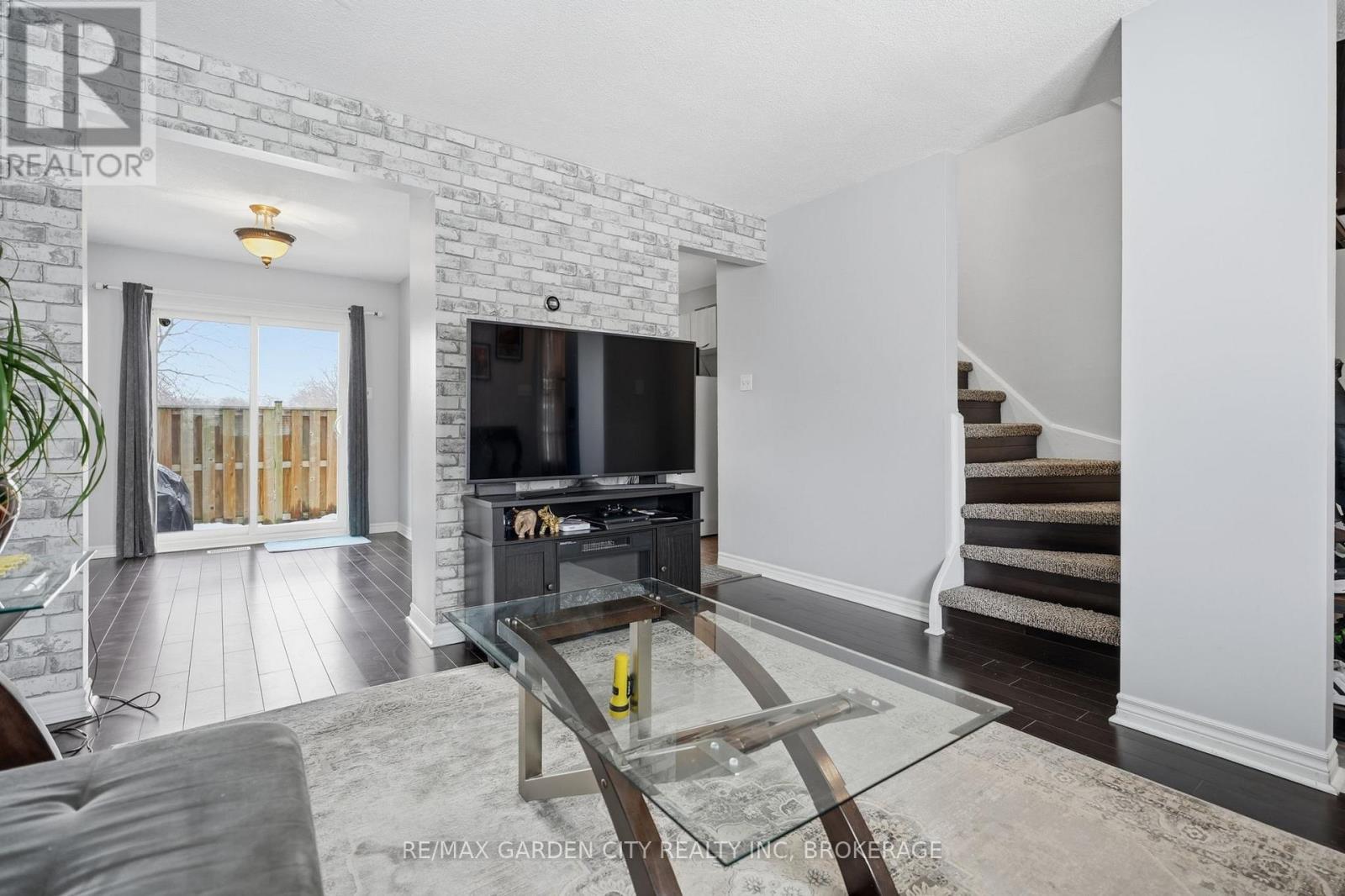 29 - 2 Weiden Street, St. Catharines, Ontario  L2M 6W5 - Photo 7 - X12796344