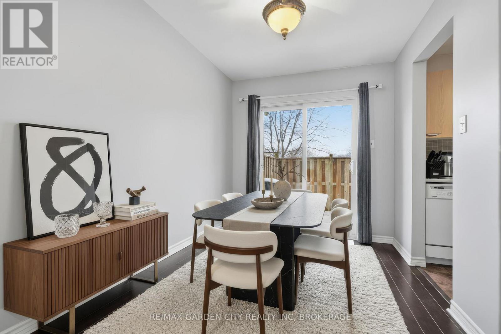 29 - 2 Weiden Street, St. Catharines, Ontario  L2M 6W5 - Photo 8 - X12796344