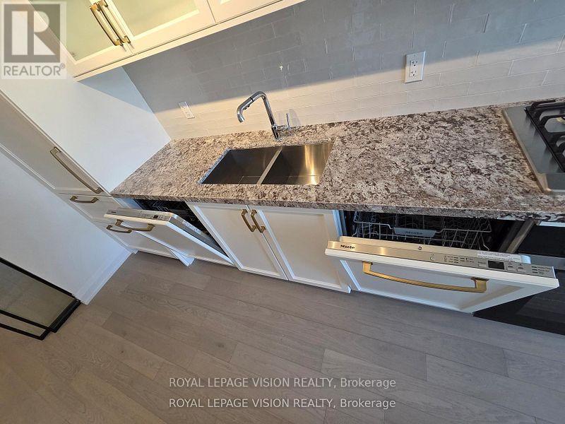 216 - 505 Glencairn Avenue, Toronto, Ontario  M6B 0B2 - Photo 3 - C12796390