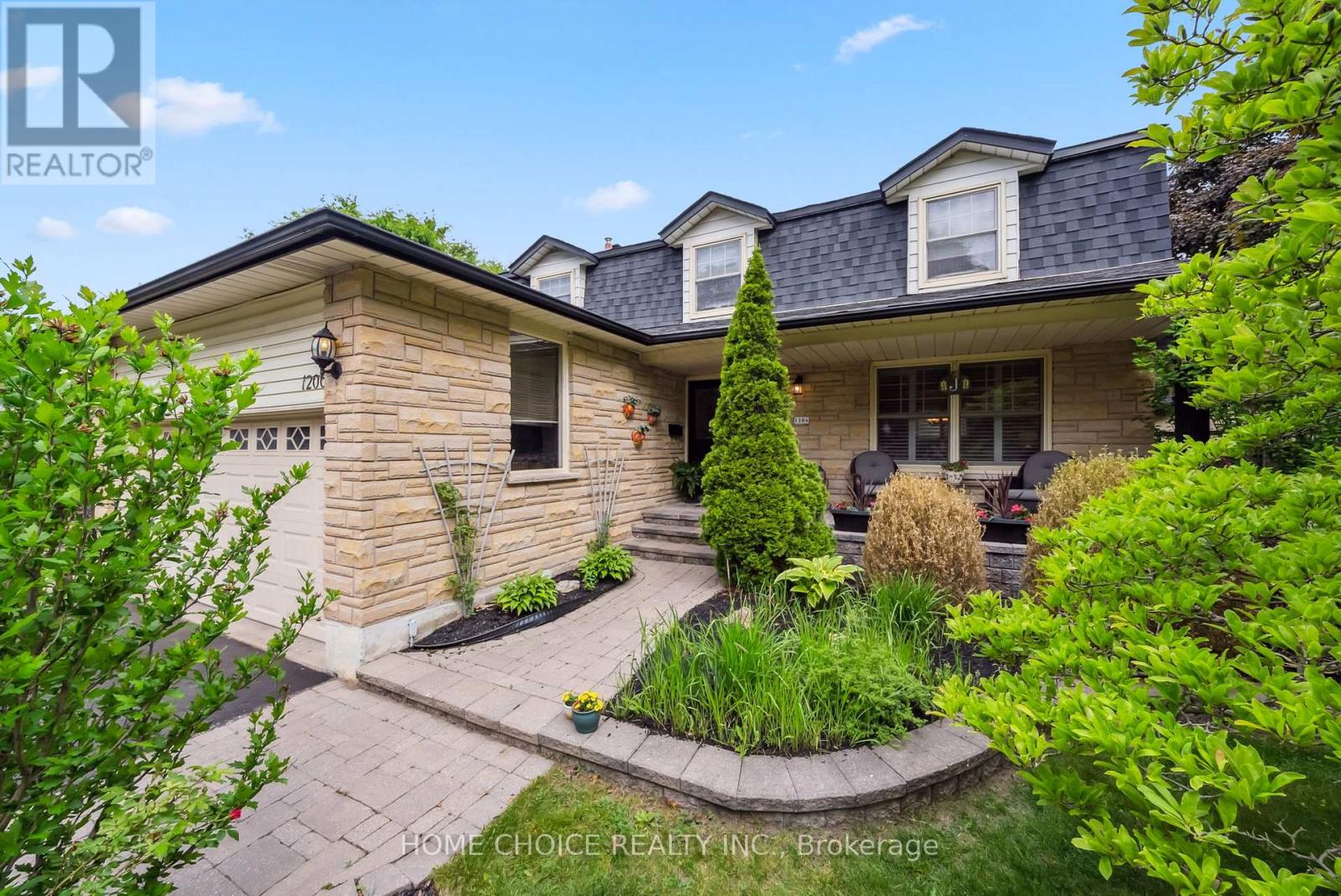 1206 Northgate Crescent, Oshawa, Ontario  L1G 7C5 - Photo 2 - E12796360