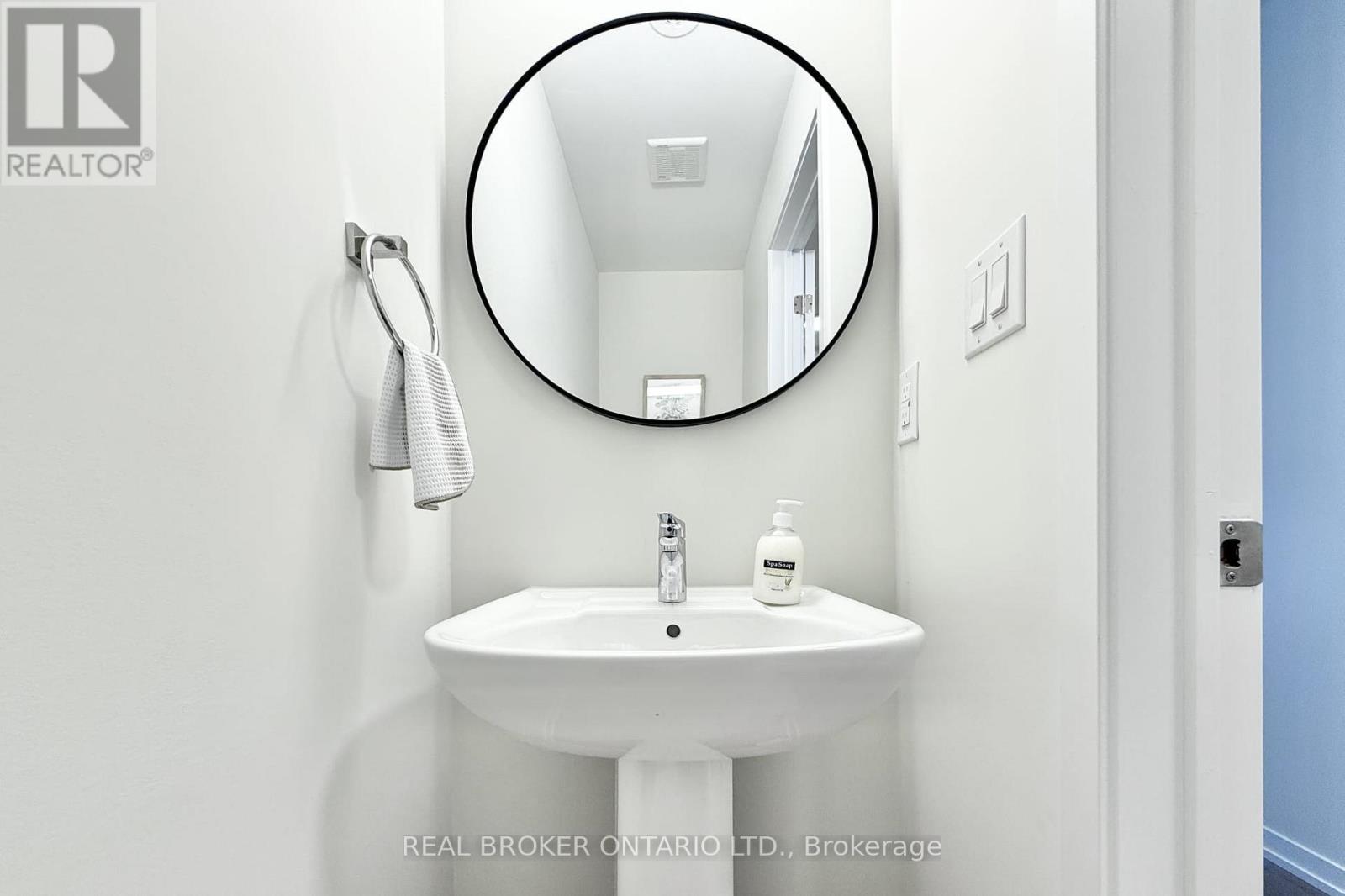 45 Matawin Lane, Richmond Hill, Ontario  L4B 0H8 - Photo 15 - N12796348