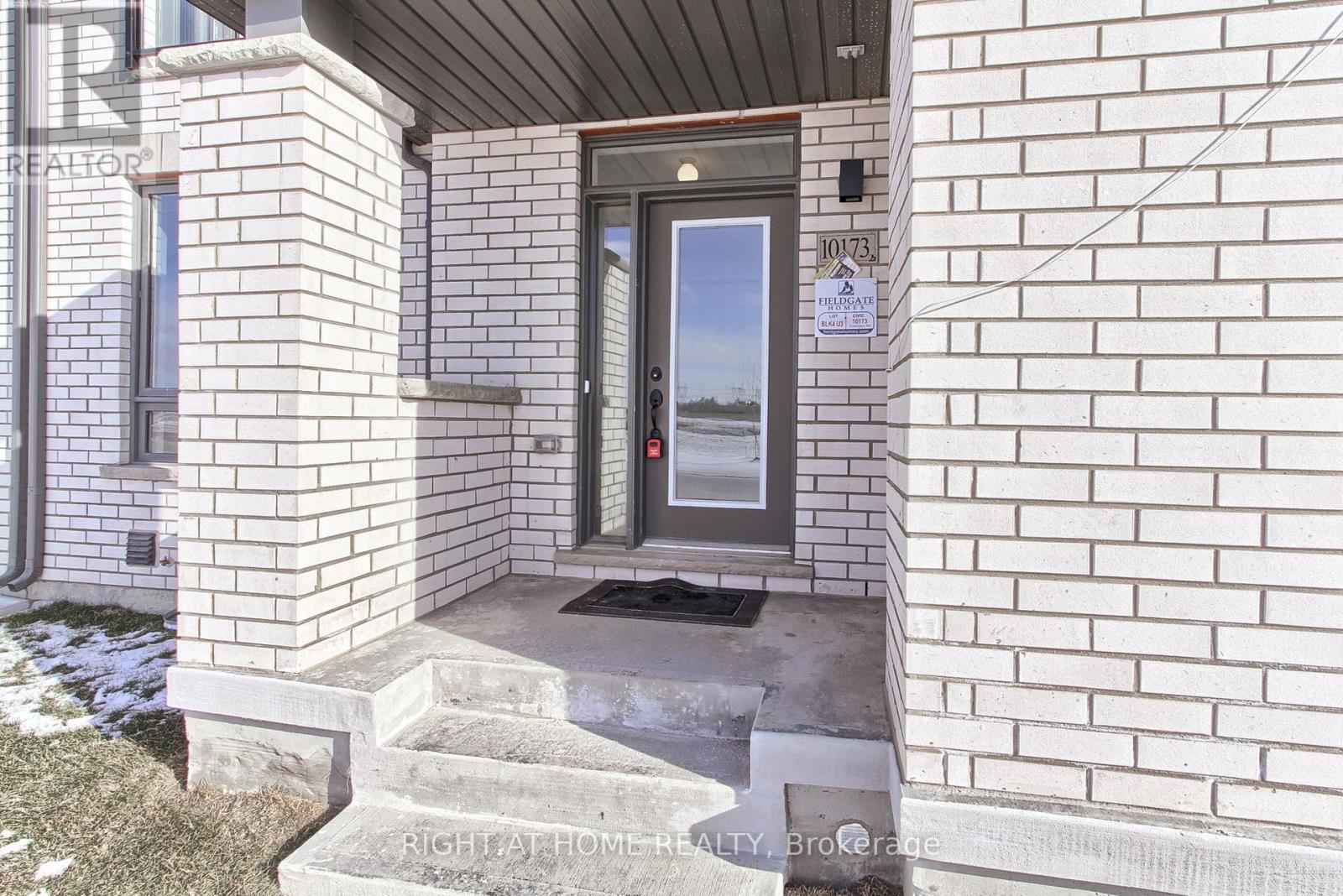 10173 Huntington Road, Vaughan, Ontario  L4H 5J5 - Photo 3 - N12796352