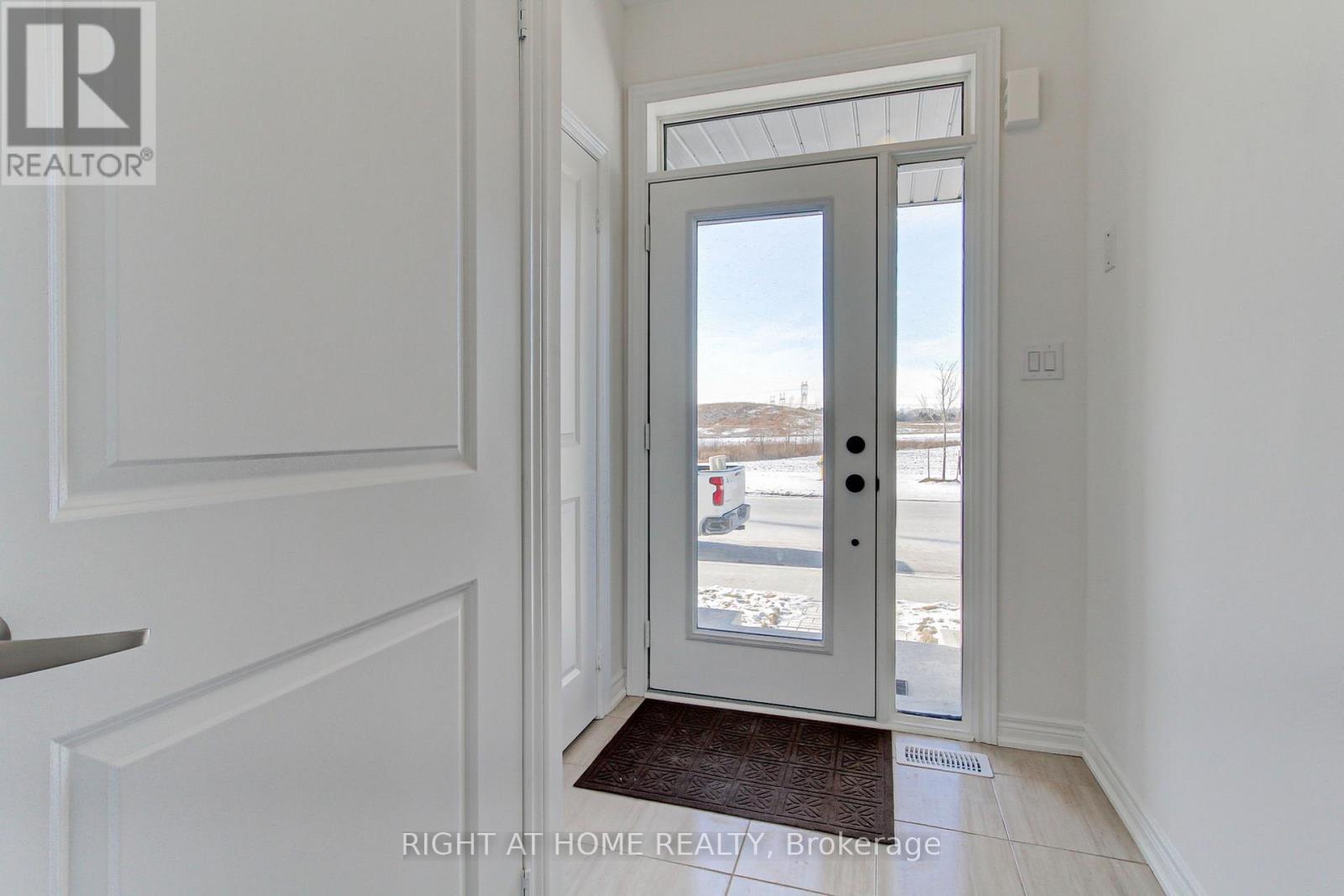 10173 Huntington Road, Vaughan, Ontario  L4H 5J5 - Photo 4 - N12796352