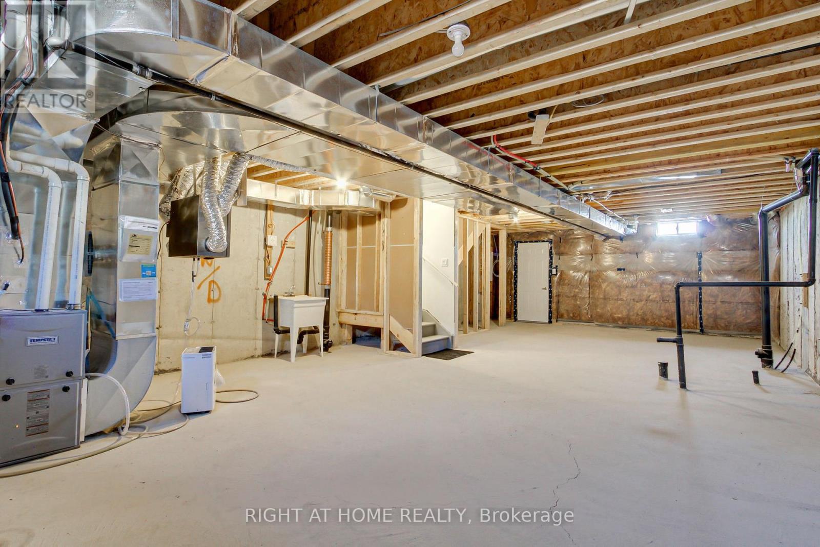 10173 Huntington Road, Vaughan, Ontario  L4H 5J5 - Photo 46 - N12796352