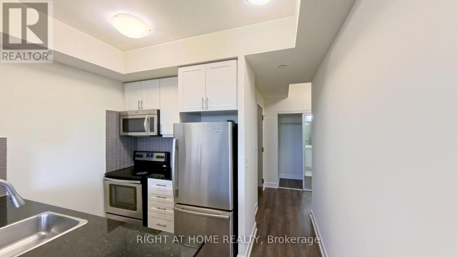 2101 - 6 Eva Road, Toronto, Ontario  M9C 0B1 - Photo 10 - W12796346