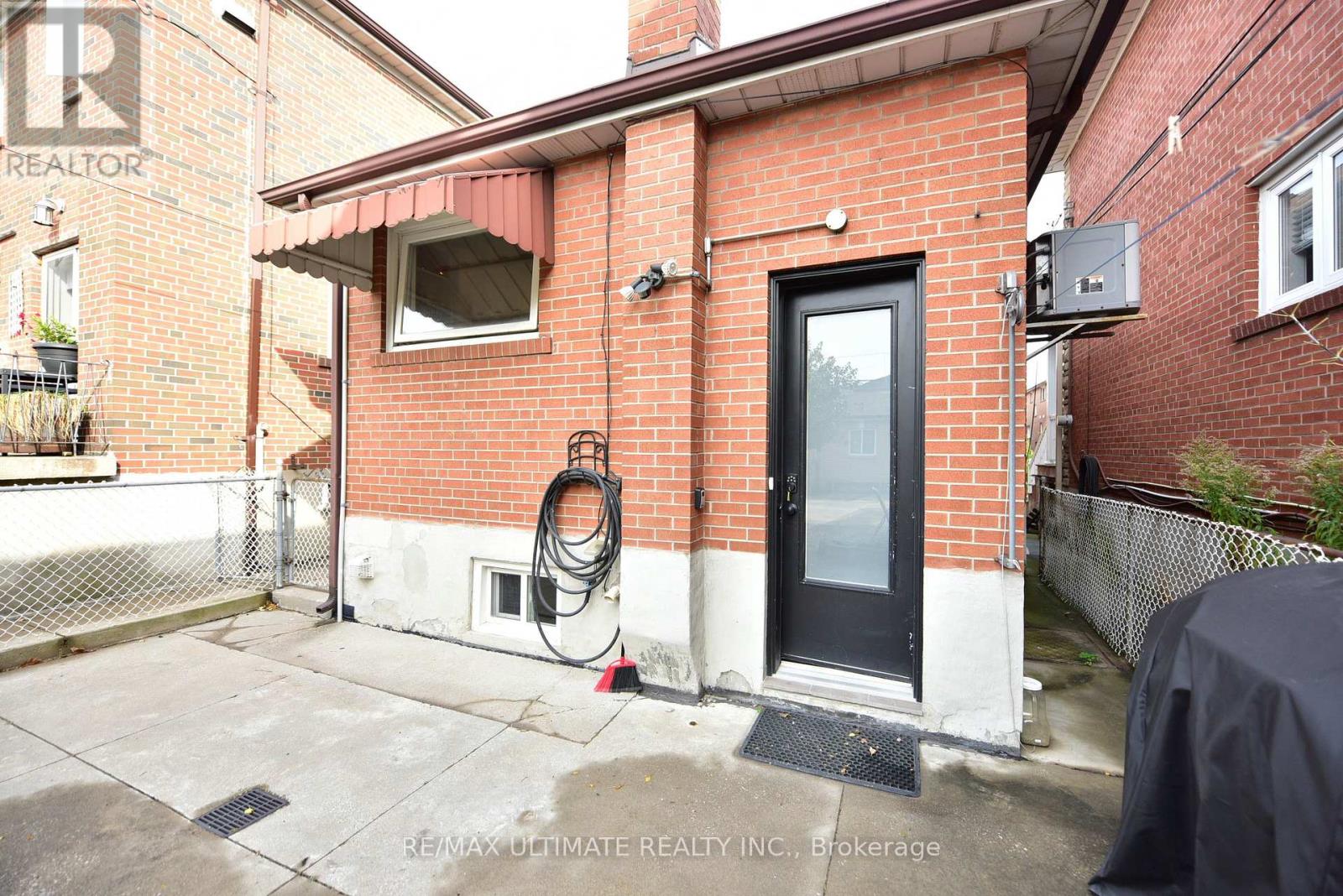 Basement - 448 Salem Avenue N, Toronto, Ontario  M6H 3E1 - Photo 17 - W12796356