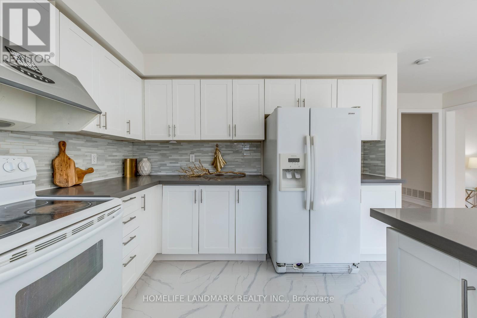 5816 Greensboro Drive, Mississauga, Ontario  L5M 5T1 - Photo 16 - W12796384