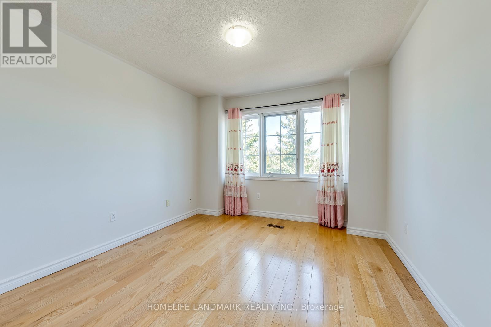 5816 Greensboro Drive, Mississauga, Ontario  L5M 5T1 - Photo 25 - W12796384