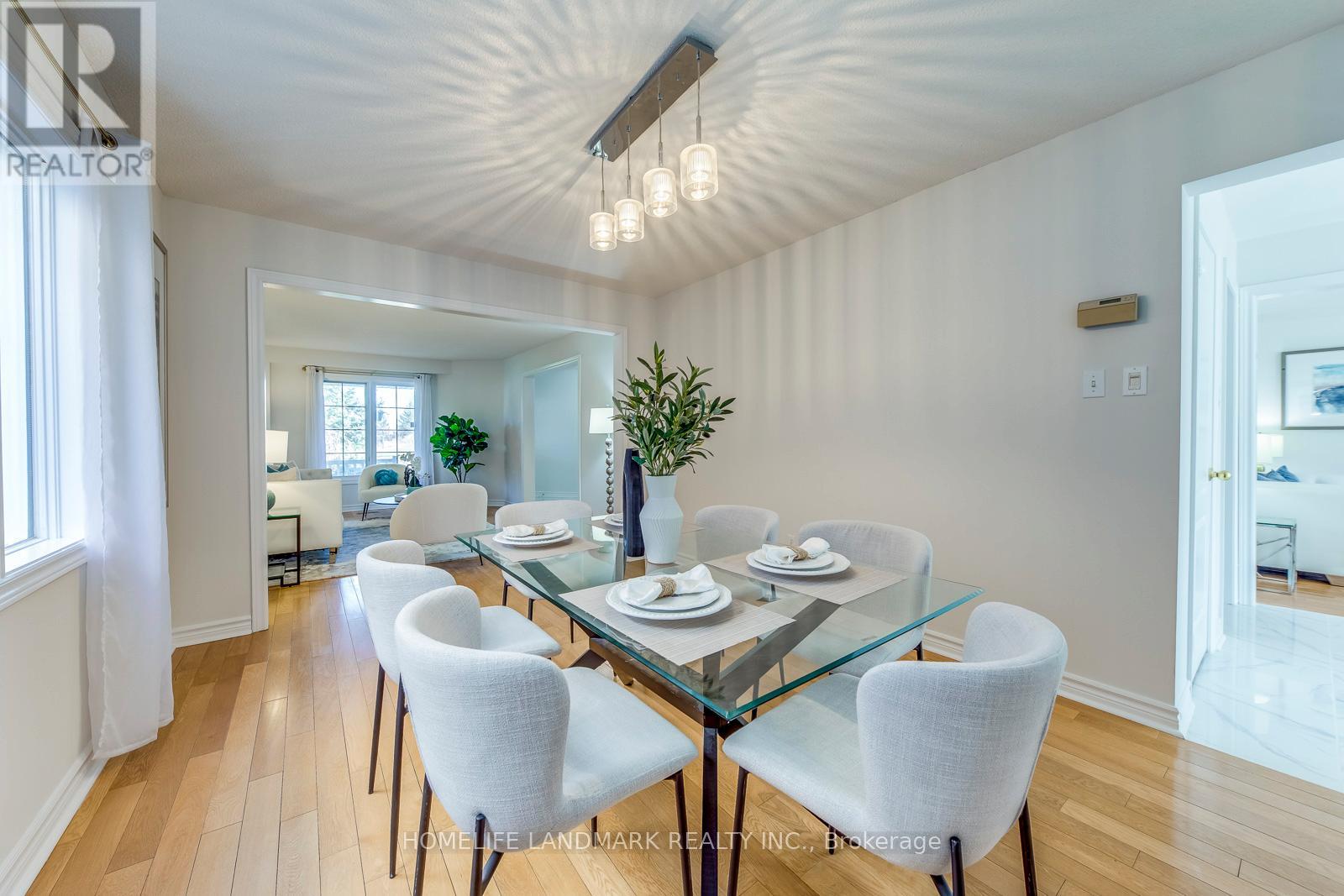 5816 Greensboro Drive, Mississauga, Ontario  L5M 5T1 - Photo 9 - W12796384