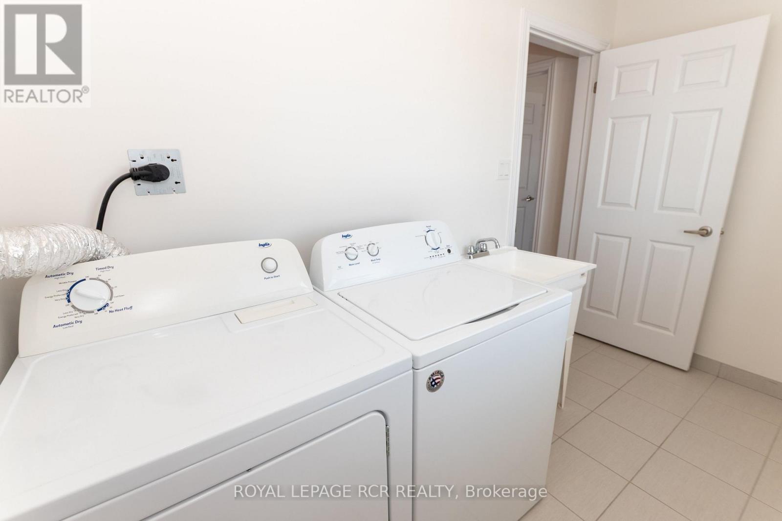 206 Barnett Drive, Shelburne, Ontario  L9V 3X1 - Photo 13 - X12796392