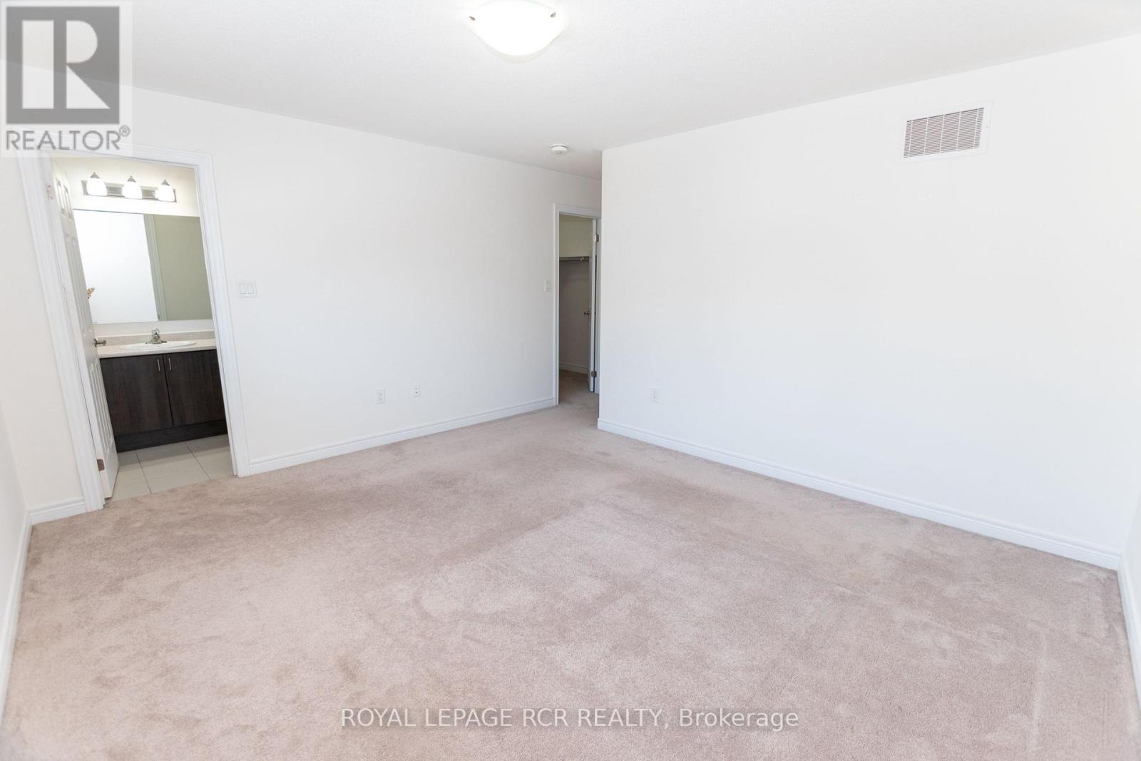 206 Barnett Drive, Shelburne, Ontario  L9V 3X1 - Photo 18 - X12796392