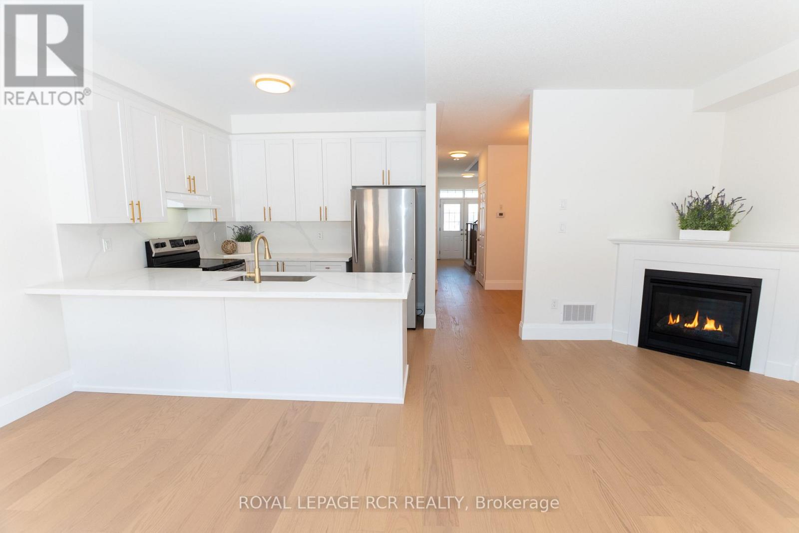 206 Barnett Drive, Shelburne, Ontario  L9V 3X1 - Photo 7 - X12796392