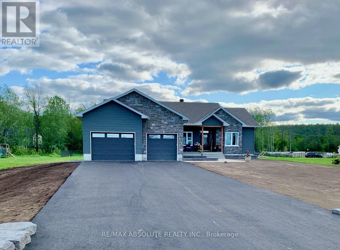 211 Lion Head Drive, Mississippi Mills, Ontario  K0A 2X0 - Photo 49 - X12762138