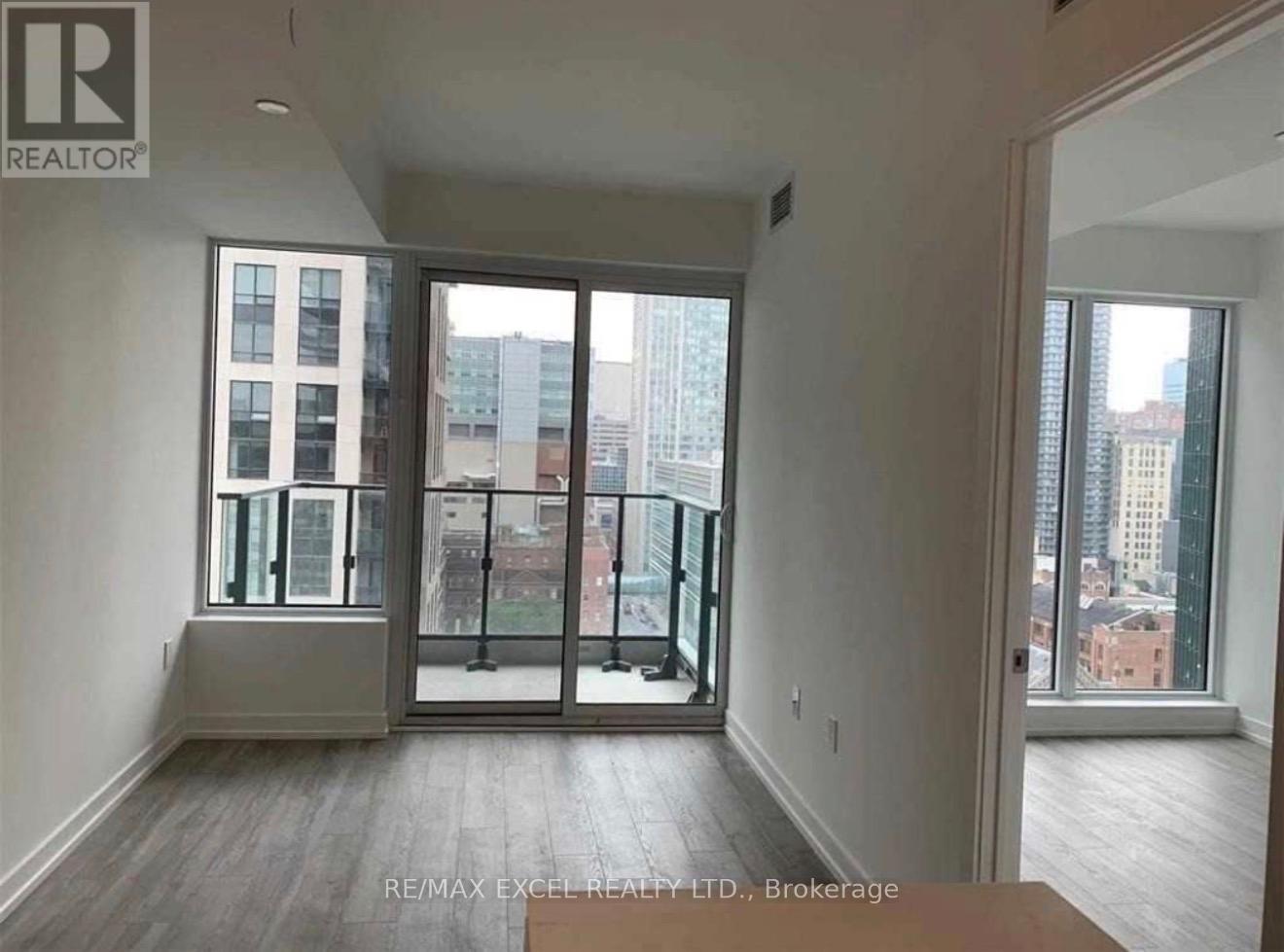 1916 - 77 Shuter Street, Toronto, Ontario  M5B 0B8 - Photo 2 - C12786972