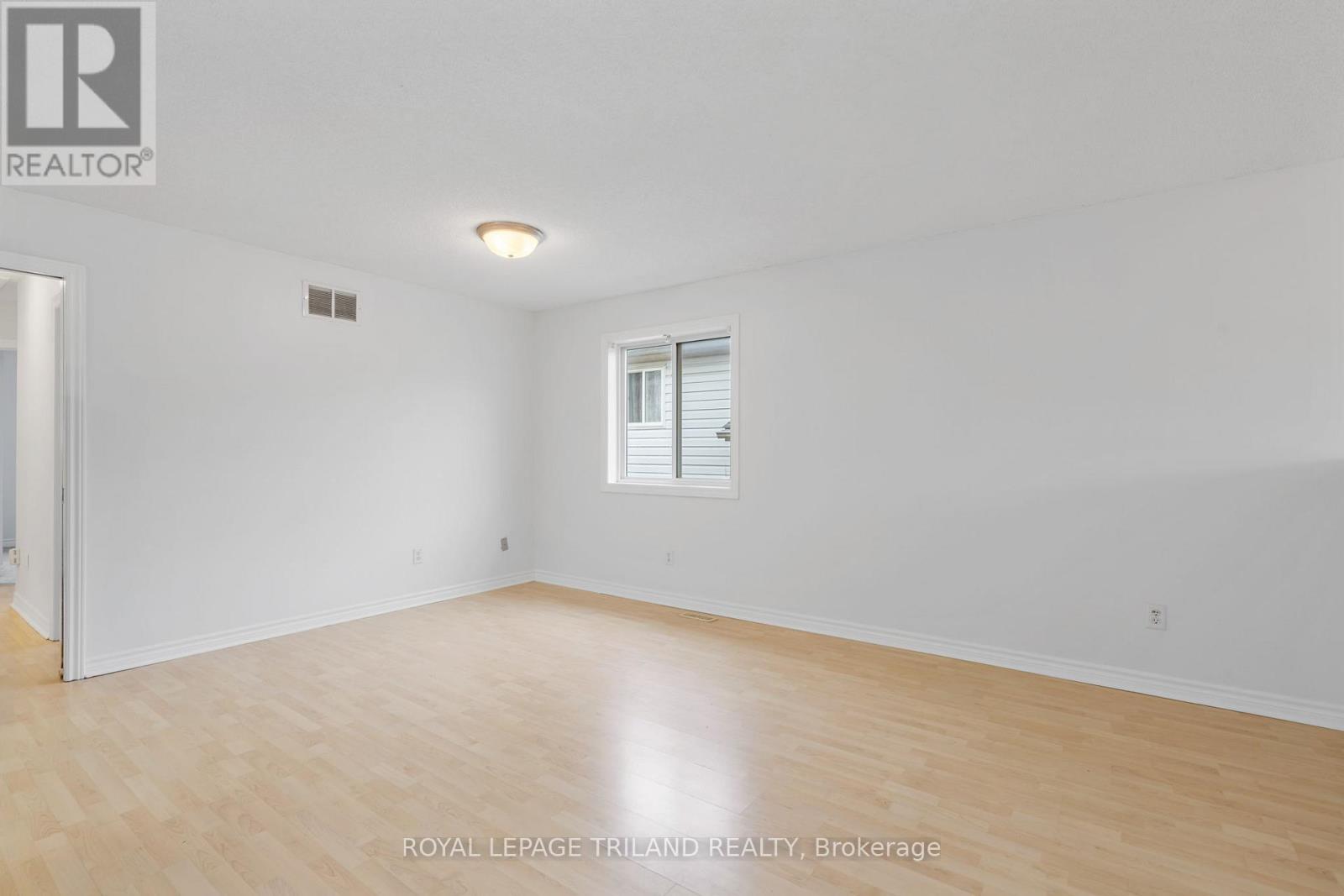 1024 Blythwood Road, London North, Ontario  N6H 5W2 - Photo 4 - X12796412