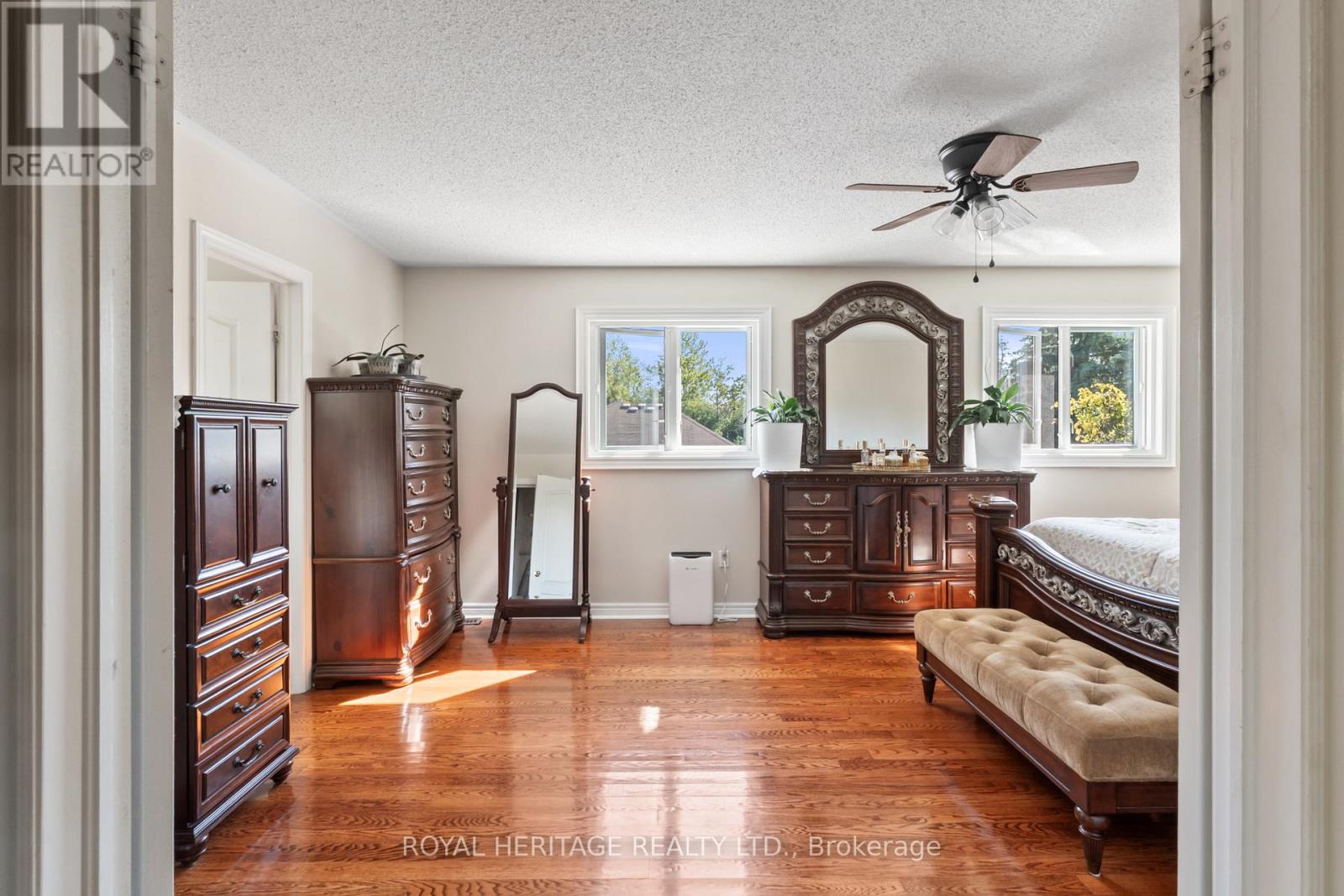 1101 Gossamer Drive, Pickering, Ontario  L1X 2T7 - Photo 32 - E12796402