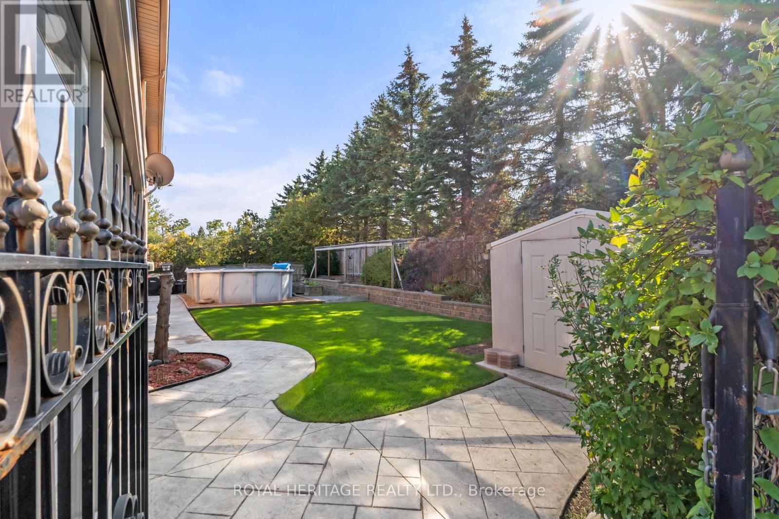 1101 Gossamer Drive, Pickering, Ontario  L1X 2T7 - Photo 44 - E12796402