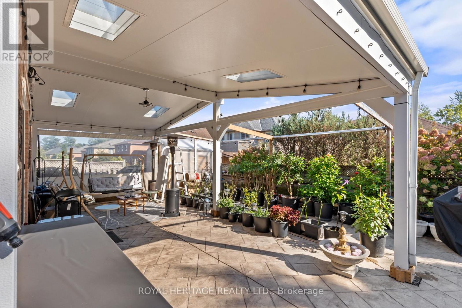 1101 Gossamer Drive, Pickering, Ontario  L1X 2T7 - Photo 47 - E12796402