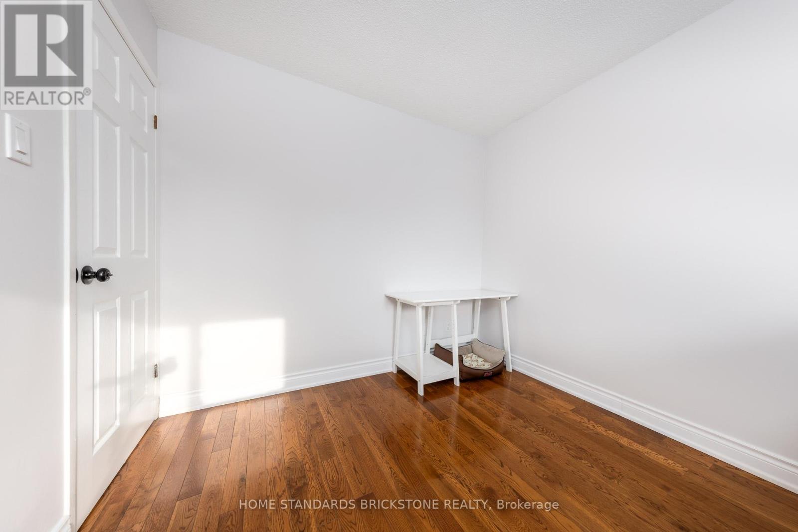 8 Royal Colwood Court, Vaughan, Ontario  L4K 2J3 - Photo 25 - N12796410